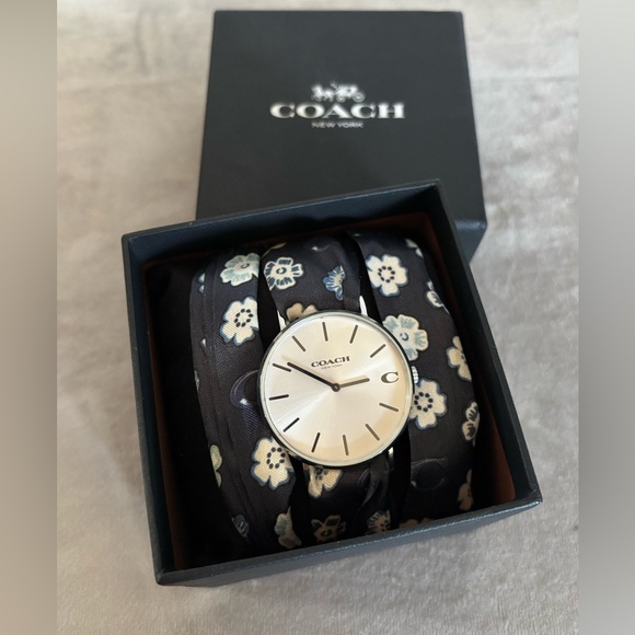 Coach Scarf Watch Woman’s Floral watch NWT main image 5